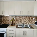 Nikos House Family Retreat With Large Terrace By Delta Hospitality Apartamento