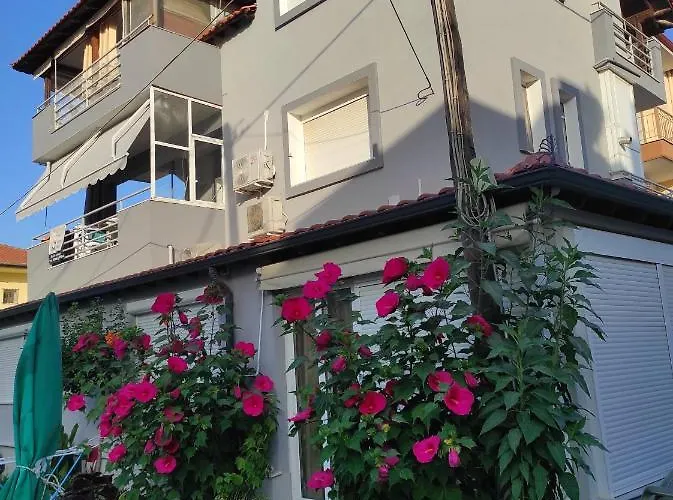 Apartamento Nikos House By Delta Hospitality Ofrínion
