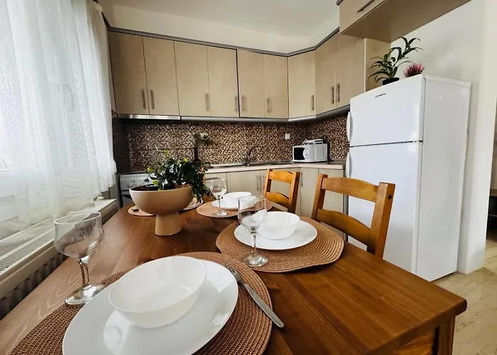 Nikos House By Delta Hospitality Apartamento